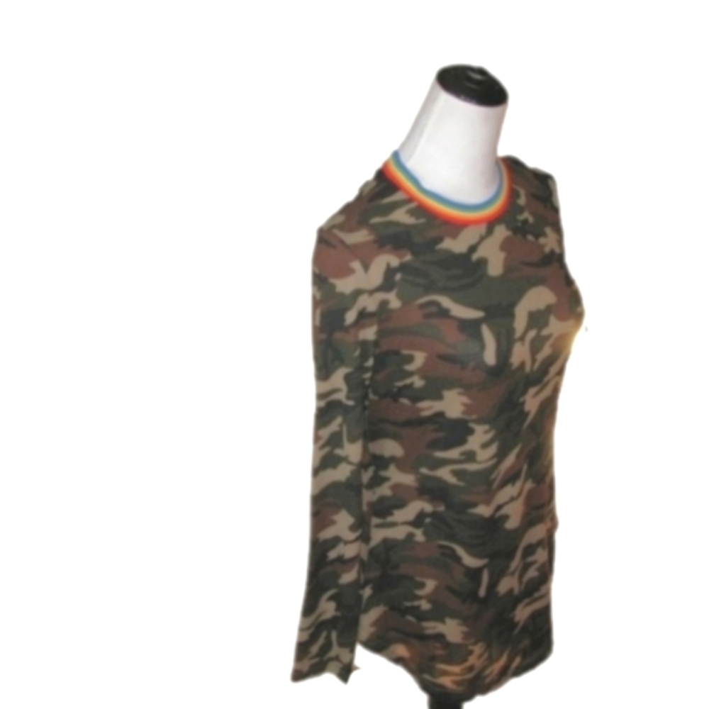 Rue 21 Camoflage Rainbow Neckline Long Sleeve Top Size Large